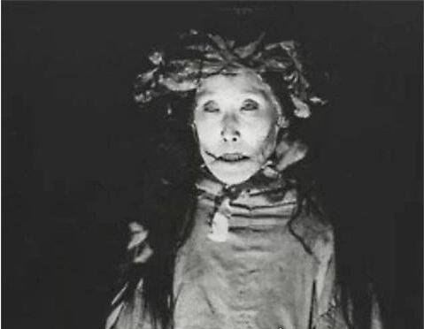 北京故宫闹鬼事件的影响 故宫保卫遇女鬼后离奇死亡