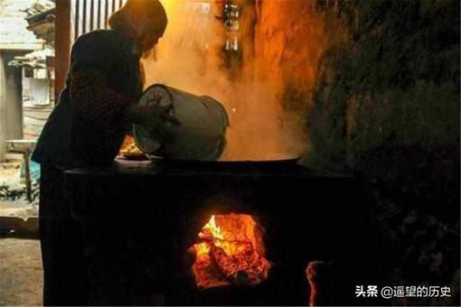古代巡夜人喊得“一更人 二更火 三更鬼 四更贼 五更鸡”是什么意思？