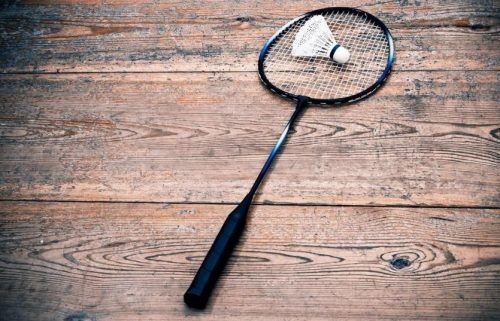 正品羽毛球拍怎么挑选