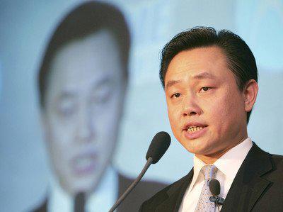 把黄光裕弄进去的是谁？