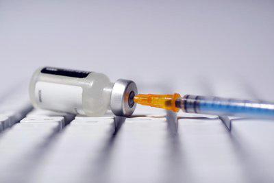 钟南山称中国可建立有效的群体免疫