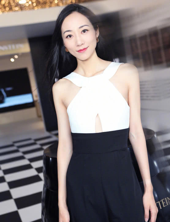 卓伟娱乐圈就两个人干净