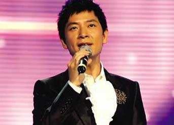 何炅和戴军kiss图片