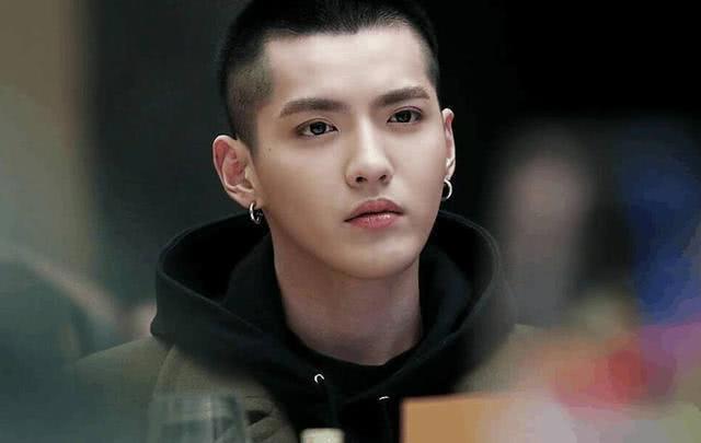 SNH48成员晒与吴亦凡聊天记录