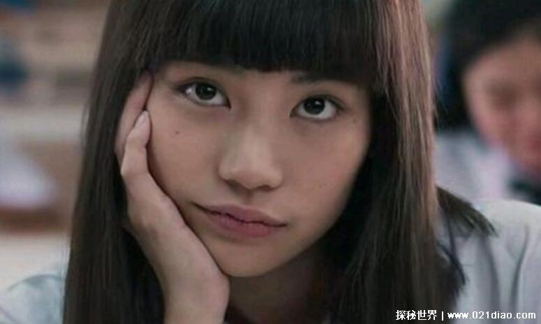 禁忌女孩尤里是谁和娜诺是什么关系，娜诺是尤里的母亲