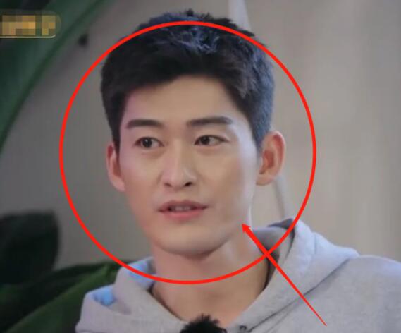 张翰的的眼睛图片，满脸都是魔性眼睛(密集恐惧症慎点)