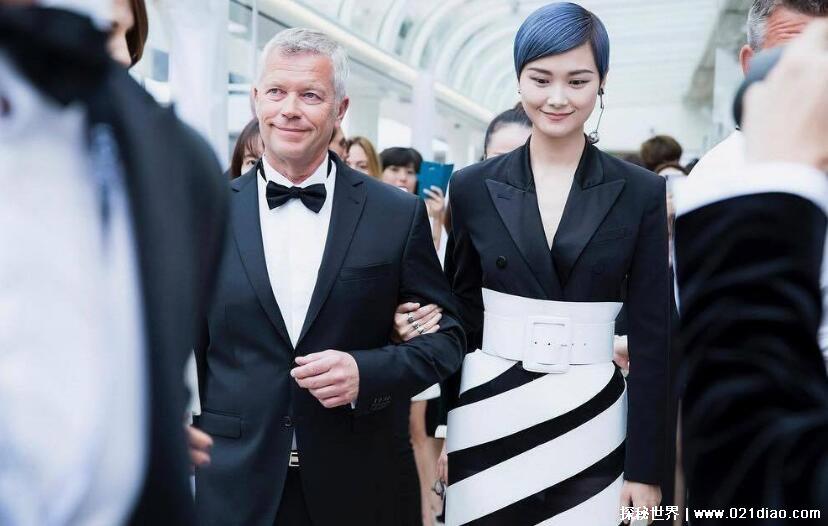 歌手李宇春的丈夫是谁?现任丈夫竟是一位78岁外国老头(系谣言)