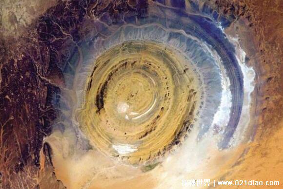 地球有心脏吗，有(地理学上是地核/理论上海底的某处位置)