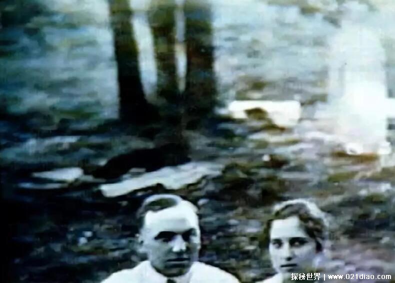 鬼照片恐怖 吓死人，盘点十张让人不寒而栗吓死人的照片