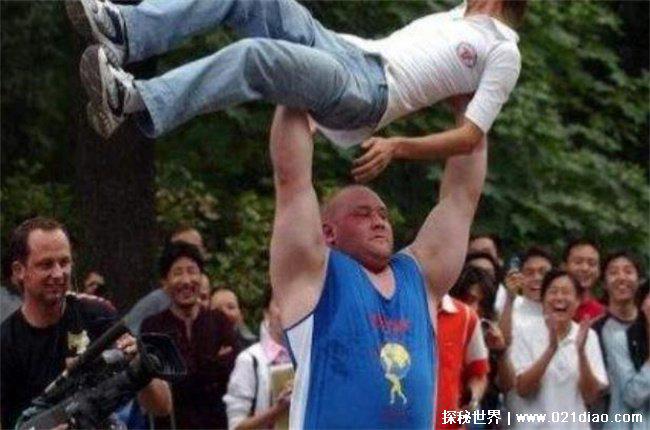 世界上力量最大的人 世界上力量最大的人是谁(杰夫·刘易斯)