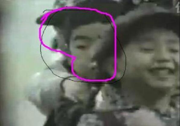 93年广九铁路广告闹鬼事件真相解析，多出一张脸(附视频)