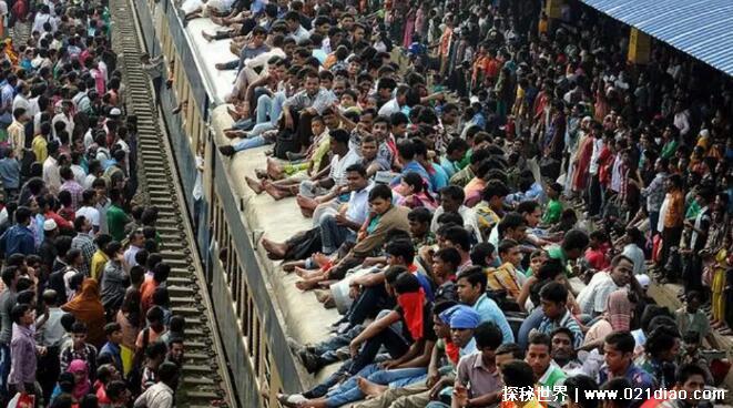 中国人口多少亿人2022，14.13亿人(只比印度多2千万人)