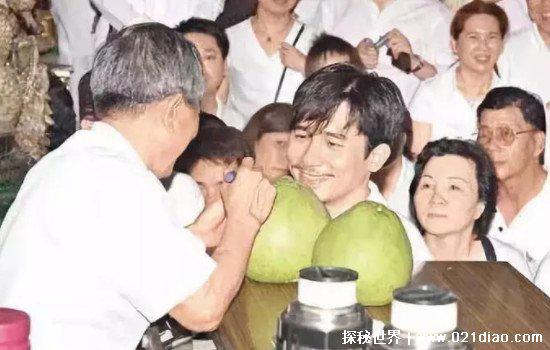 白龙王一生不见两个人，张国荣刘嘉玲(准确预言两人的命运)