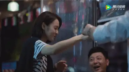 欢乐颂3在哪个台播出一共多少集，腾讯/咪咕/东方卫视同步播出