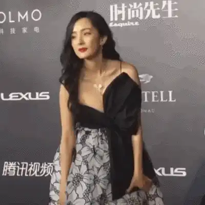 大幂幂这是真的大，杨幂呼之欲出的傲人身材掩不住(附动图)