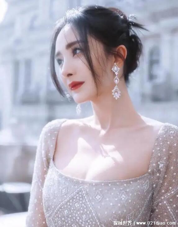 大幂幂这是真的大，杨幂呼之欲出的傲人身材掩不住(附动图)