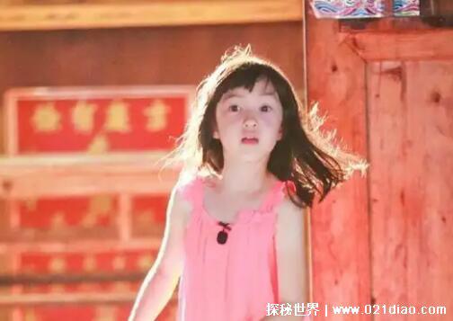 最漂亮的混血小女孩，中加混血儿夏天(参加爸爸去哪儿而走红)