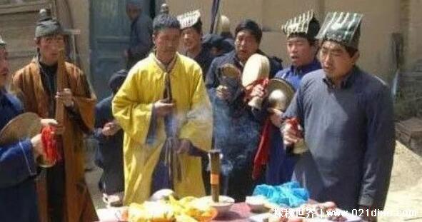 重庆红衣男孩真实事件,案件真相是意外自杀(凶手并不是他母亲)