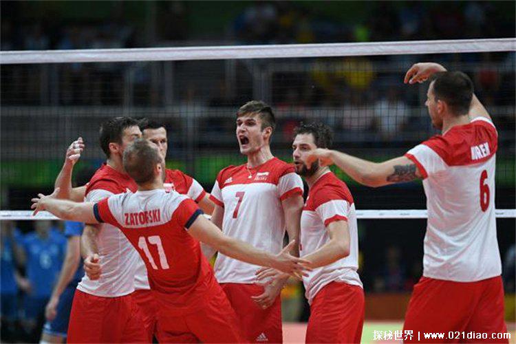 足球比赛一场多少分钟(90分钟)