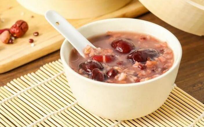 最正宗的八宝粥材料是哪八种，不局限于八种材料(附做法)