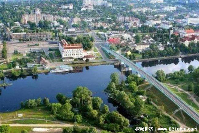 全球最“憋屈”的国家，白罗斯(美女众多)