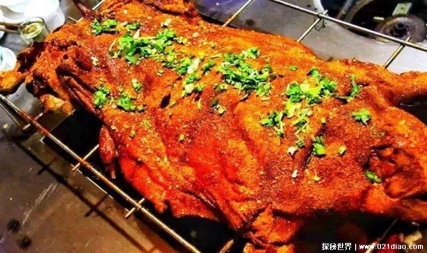 烤乳猪是哪个菜系的代表菜，广东粤菜最具代表性的菜式之一