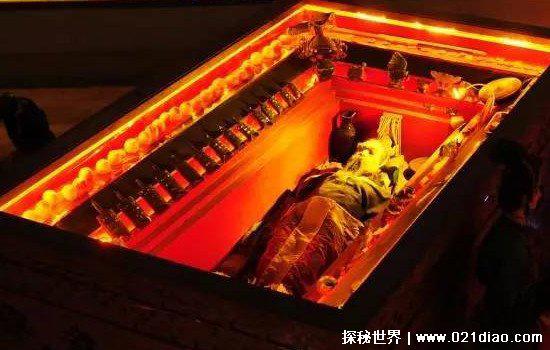 秦始皇陵墓为什么不挖的真正原因，除了工程大还有两点致命原因