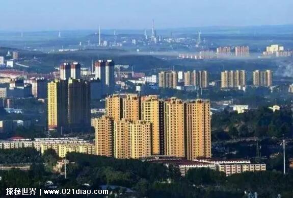 鹤岗房价为什么这么低，人少房多(资源枯竭导致人口净流出)