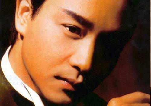 香港巨星哥哥张国荣死亡之谜，不堪忍受抑郁症的折磨跳楼身亡