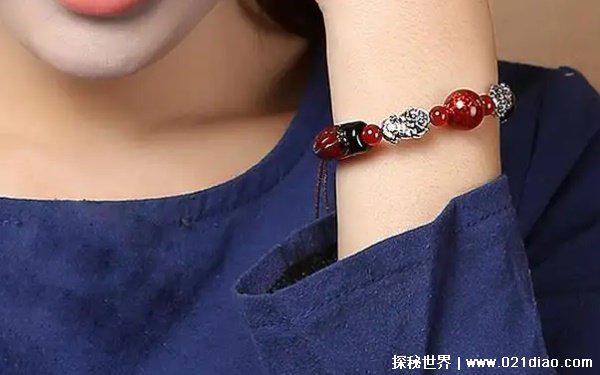 貔貅手链怎么戴是正确的，一定要戴在左手(戴错会影响财运)