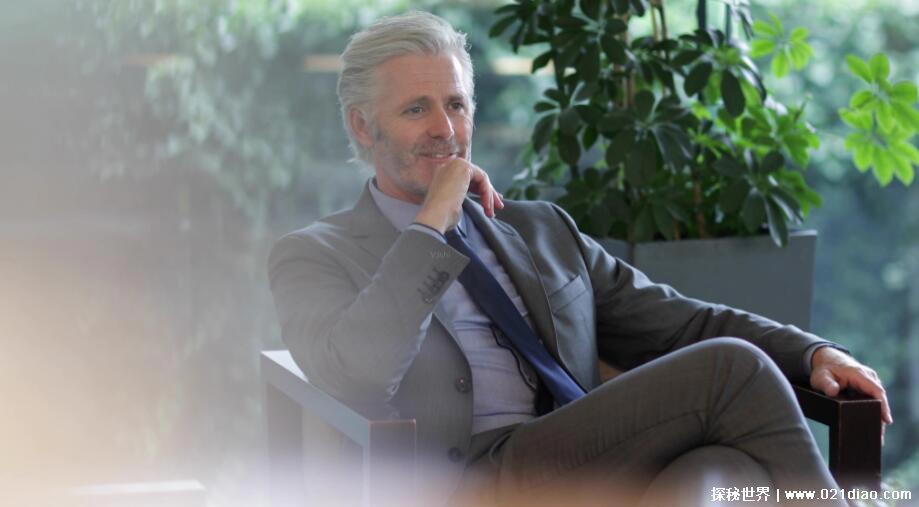 85年属牛人最穷不过36岁，意思是会很穷吗(男女都会转运)