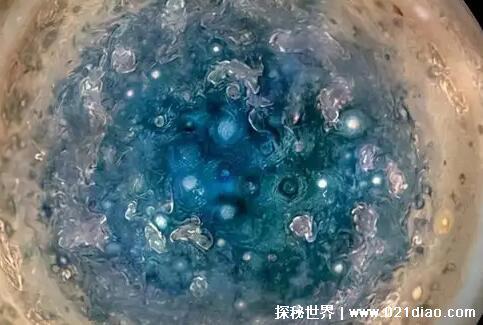 哪个星球上有生命存在的迹象，没有发现(木卫二星球的可能性最大)