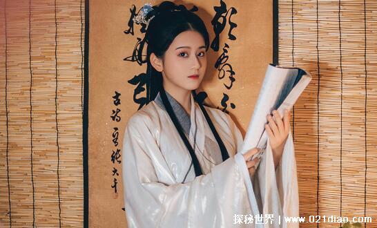 100句撩人情诗,每句都能撩的对象脸红心跳(附诗句出处)