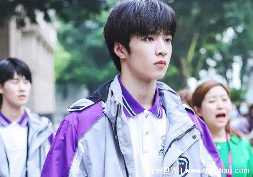 史上最帅初中生是谁，刘耀文(穿上校服帅出天际/时代少年团成员)