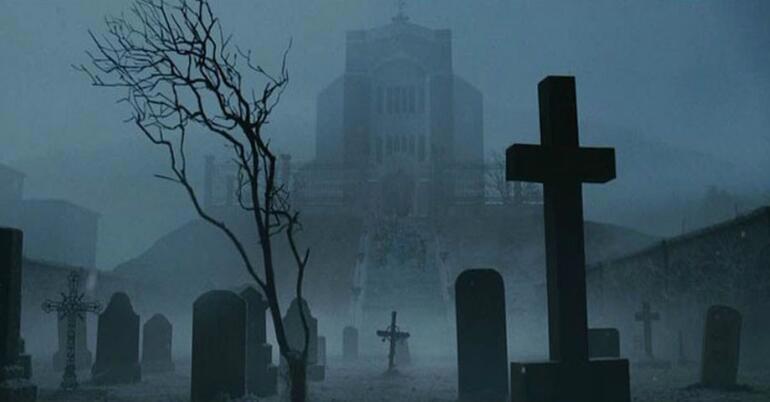 天使的房间禁曲试听,被用在游戏里吓到过无数人(胆小慎听)