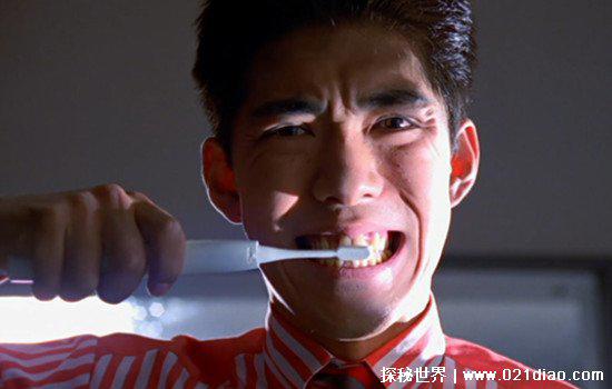 最丑奥特曼变身器，哉阿斯奥特曼的闪光牙刷丑到不想吐槽