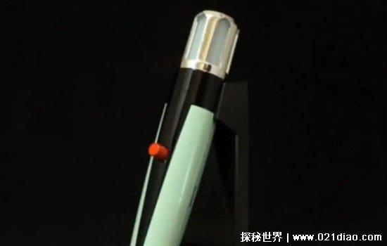 最丑奥特曼变身器，哉阿斯奥特曼的闪光牙刷丑到不想吐槽