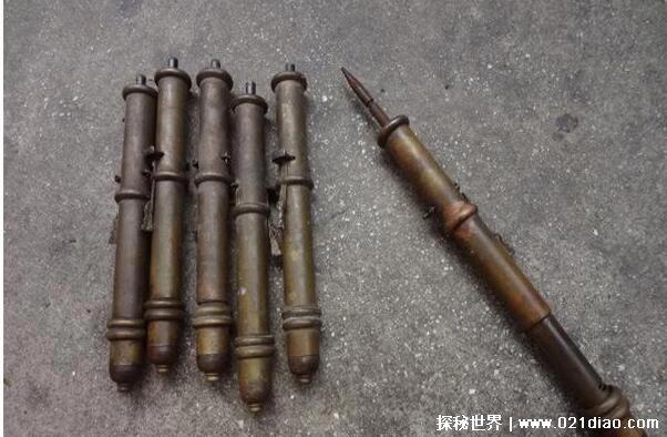 世界十大禁用暗器，梅花袖箭可以连续发射/百发百中