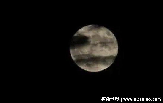 月球上的女尸是嫦娥吗，不是嫦娥(三眼女尸图片其实是电影中的)