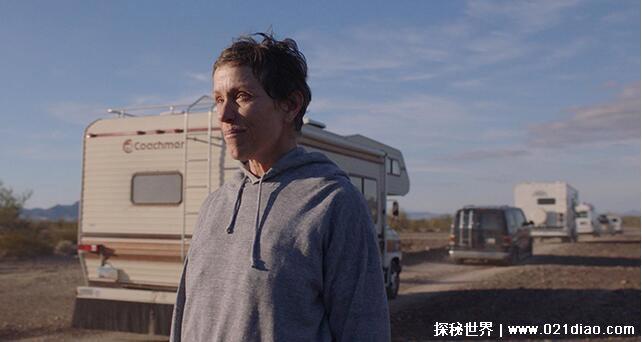 无依之地为什么被禁，导演赵婷自作自受(网友支持封杀)