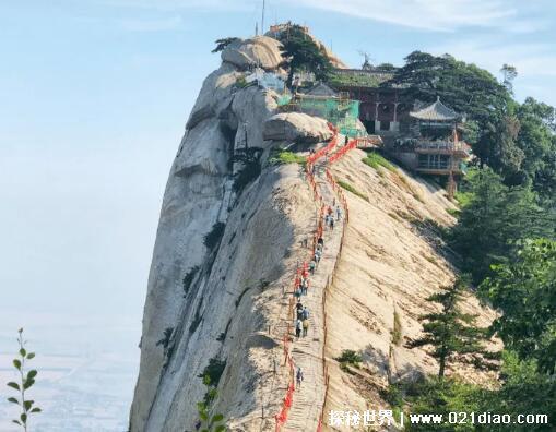 五岳是指哪五座山?泰华衡嵩恒(东西南北中各有一座)