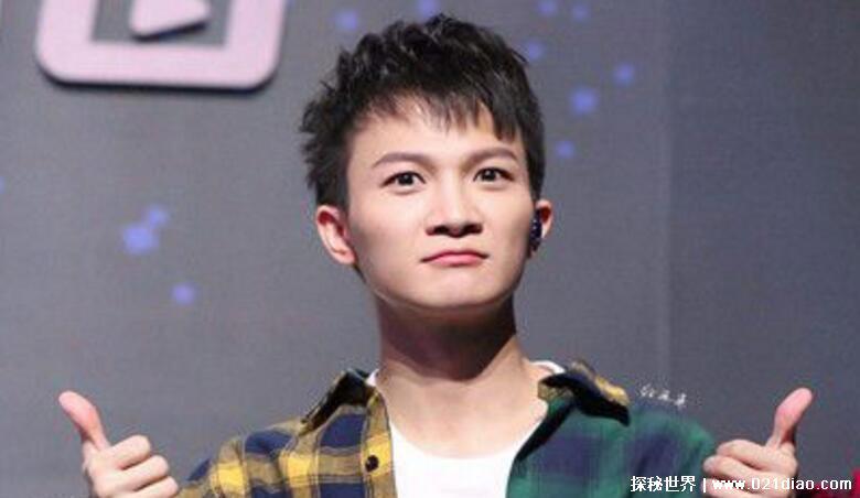 周深个人资料简介是男是女，周深为什么是女声