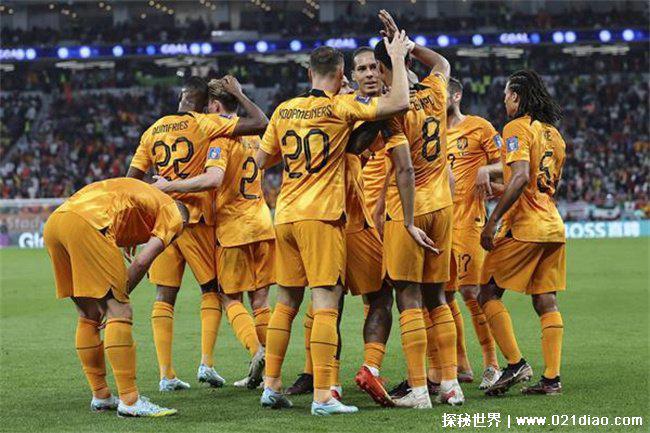 荷兰足球队被称为什么（无冕之王）