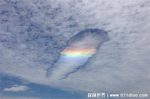 十大世界上最诡异的云，粉色飞碟云最诡异(疑似为外星人飞船)