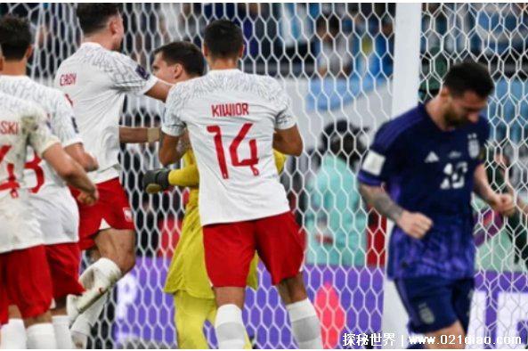 梅西错失点球（让人感到意外）