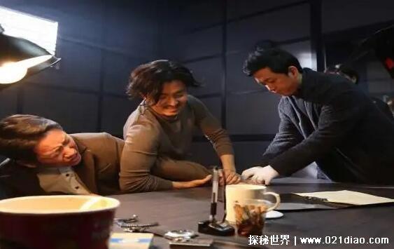 白夜追凶一家五口谁杀的，关宏宇成为通缉犯(真正的凶手逍遥法外)