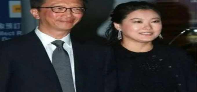 伏明霞第一任老公是谁