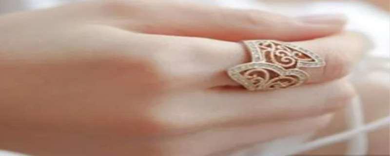 右手戒指的戴法和意义