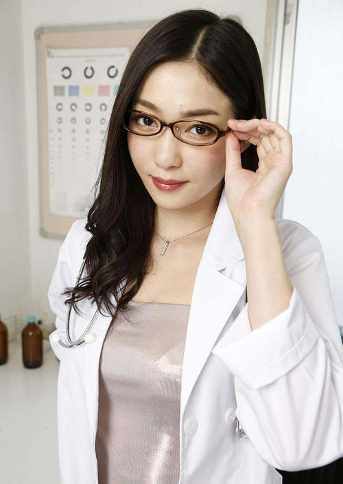 日本比较好看性感的AV女星大致几位?