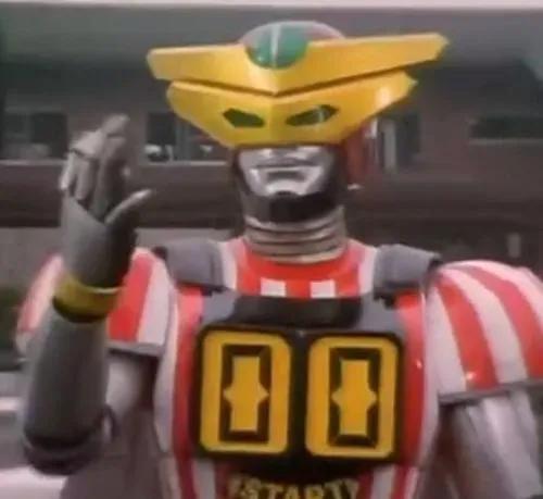 蜻蜓队长是什么意思？